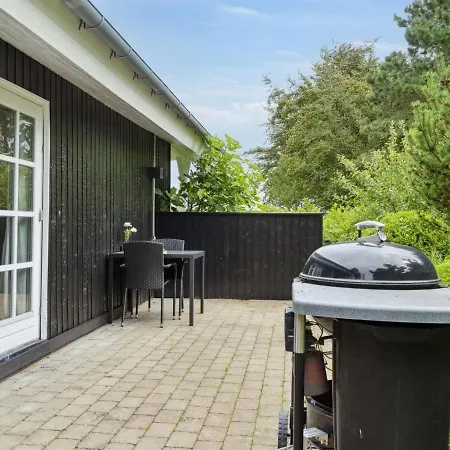 Lazorka - 200m From The Sea In Djursland And Mols By Interhome