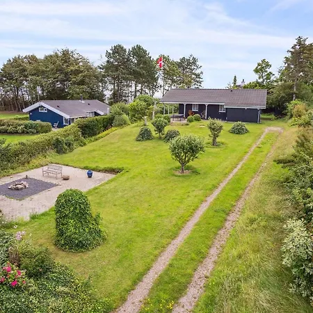 Semesterbostad Lazorka - 200m From The Sea By Interhome